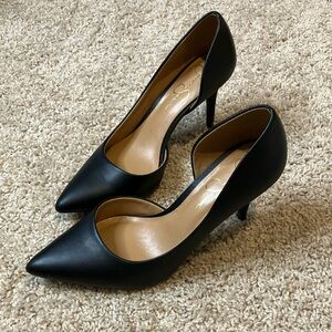 Jessica Simpson Black Pointed-Toe D'Orsay Pumps